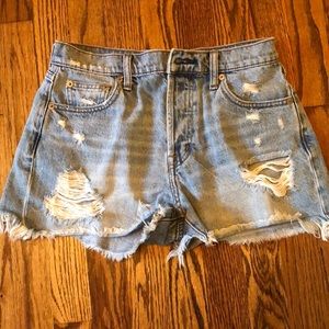 GAP Low-Waisted Denim Shorts - Lightwash